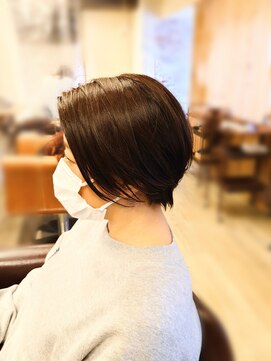 アンプリュス リアン(1+ Unplus lien) 耳掛けショートボブ/亀戸/錦糸町