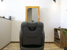 快適なフルフラットにもなるチェア＆NET動画も見れて退屈ナシ☆