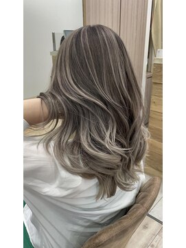 ジゼル(gisele) (小山)contrast color