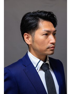 メンズ ウィル バイ スヴェンソン 金沢スタジオ(MEN'S WILL by SVENSON) 前髪をかき上げるショートレイヤースタイルで爽やかさアピール！