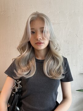 ルル 表参道(lulu.) ロングレイヤー 小顔カット カーテンバング 韓国ヘア 【Riku】