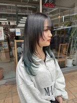 サラ HAIR&MAKE SALA 相模大塚店&nbsp;レイヤーカット　インナーカラーグリーン