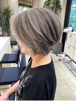 ステアケース 武蔵小杉店(stair:case)&nbsp;大人ショートボブ/白髪ぼかしハイライト/髪質改善30代40代50代