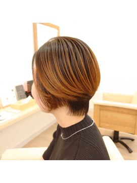 シルビジュー(Cills Bijou) ☆大人女性美髪前下りラウンドグラデーションボブ☆