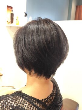 ヘアー グリーン(hair green) 30代40代50代/くせ毛カット/ショートボブ/ショートウルフ