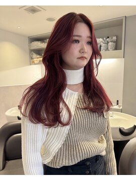 ニコフクオカヘアーメイク(NIKO Fukuoka Hair Make) ワインレッド/韓国風レイヤー/ヨシンモリ