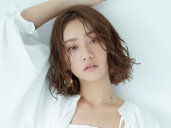 ルフュージュ(Refuge)の写真/ビューティーフィッターにパーソナルカラー、「似合わせ」を熟知したRefugeで新しい自分発見