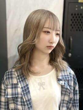 ヴァイス 渋谷店(VAICE) ホワイトベージュ/レイヤーカット/推しカラー