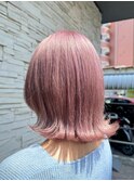 ピンクベージュ