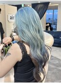 ペールブルーグラデーションカラー水色ロングレイヤーカット