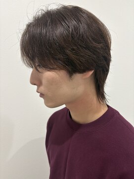 ヒュイル バイ ニアウ(Hwyl by Niau) MEN’S HAIRセンターパートスパイラルパーマニュアンスパーマ