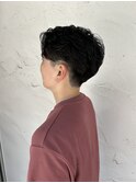 色気漂う毛流れメンズパーマ