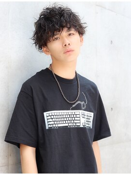 ネイビー(NAVY) ツーブロックマッシュ スパイラル黒髪パーマ 長持ち 無造作