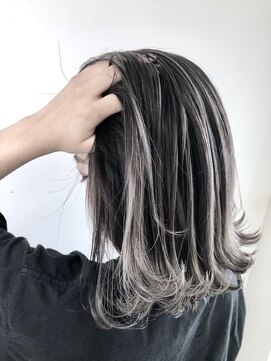 リッシュ(RISH) ハイライト/ミディアムボブ/10代/20代/30代/ボブ/和歌山#B32Y