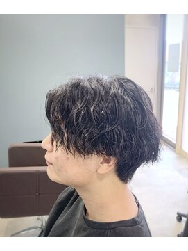 イコール(equal) センターパート×ツイストスパイラル