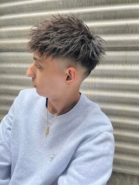 イーラ(era) 無造作ショートダウンバング