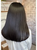 ヘアーアートシフォン 川口東口店(hair art chiffon)&nbsp;ダークアッシュ/似合わせカット/フェミニン小顔ロング