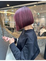 暖色ボブダブルカラーカシスカラーボルドーワインレッドミニボブ