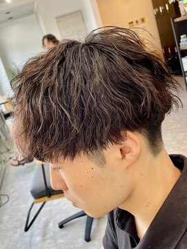 フゥ 宇都宮(FeU) 波巻きパーマメンズパーマメンズヘアツーブロックツイストパーマ