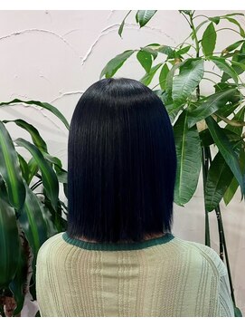 アン(Hair make un) ネイビーブルー