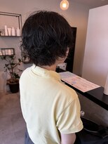 メデル(mederu)&nbsp;伸ばしかけ丸みショートボブコテ巻き風パーマボブ20代30代40代