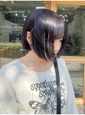 『室内では黒に見えるラベンダーブラック』