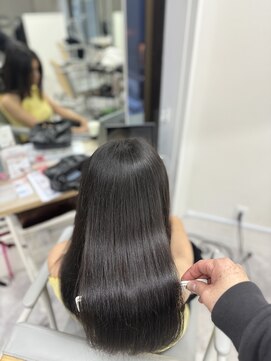 アチェロ(Acero.) 韓国風レイヤー×20代艶髪グレージュカラー