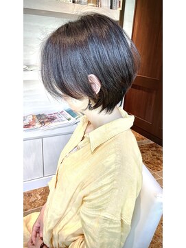 ハグズ 艶髪グラデーションボブ