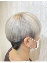 テーラヘアー 北越谷店(TELA HAIR)&nbsp;一度は試したくなるスタイル=ホワイトシルバー♪