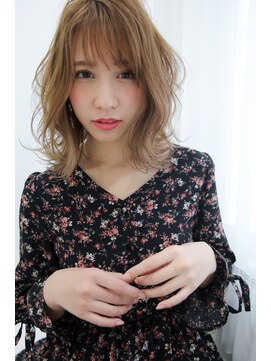 クロレ(CLORE) 無造作カール斜めバングウルフボブ