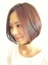 アージュヘアー(AGE HAIR) 前下がりボブ