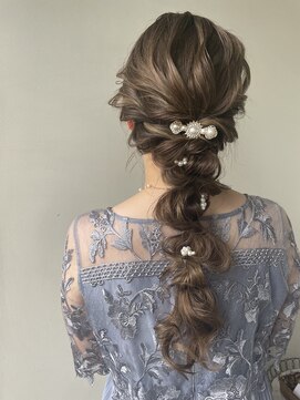 ホワイトルーム(White Room) 玉ねぎMIX 編みおろしヘア