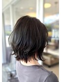 外はねくびれボブ暗髪アッシュグレージュショートボブ