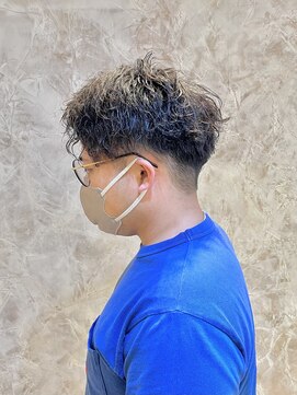 ダブルバイグリッター(W by GRITTERs) ツイストスパイラルパーマ【武田】