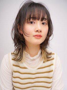 クルー(Creww KYOTO) 襟足インナーカラーのミディアムウルフ