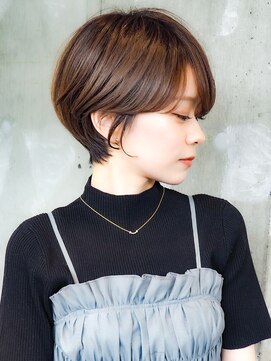 ロビー 表参道(ROBBY) 流しバング/分け目なし/くびれショート/30代40代50代