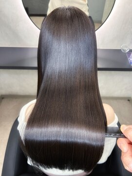 ユニー(uniii) 美髪髪質改善×暗髪ツヤカラー☆uniii新宿