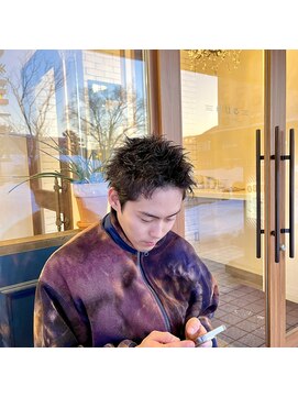 デュエ(due) 黒髪スパイキーショート