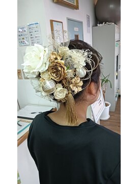 カラーアトリエ イロドリ(彩) よさこいへあメイク