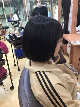 ヒラトヤ 肴町店 丸み黒髪ボブ小顔似合わせカットうるツヤ髪質改善20代30代40代