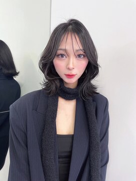 ジーナ 名駅(XENA.) 内巻き 韓国ボブ タンバルモリ 黒髪 重め シースルーバング