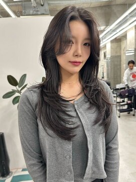 ノエ(noe) ロングヘア/ボブ/レイヤーカット/ダブルカラー/ブリーチ/栄c234