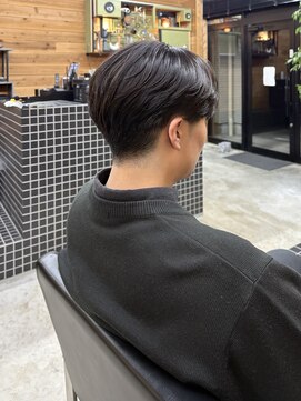 サーリー(SURLY) 直毛さんにおすすめ刈り上げ毛流れパーマ