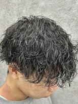 グロップ 町田(GLOP)&nbsp;学生人気のメンズ波巻きパーマ