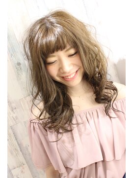 ヘアーズ ロッティー(Hair's Lotti) フェミニンベージュ♪
