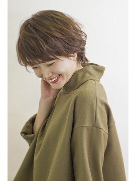 アミィヘアー(Ami Hair) ゆるウェーブショート×シナモンブラウン