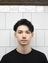 メリケンバーバーショップ コウベ(MERICAN BARBERSHOP KOBE)&nbsp;七三オールバックツイストパーマかき上げヘアコンマヘアb8