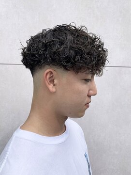 エルモ(ELMO.) スキンフェード スペインパーマ