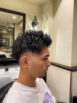 スカイマスターバーバー 渋谷(SKY MASTER BARBER) スキンフェード×ツイスパ[渋谷/理容室/フェード/パーマ]