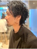 こなれ感　ツイストスパイラルパーマ　30代40代　束感
